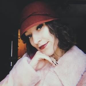 Meet your Posher, Rebecca